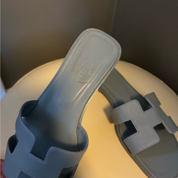 Hermes - Picture 2 of 3